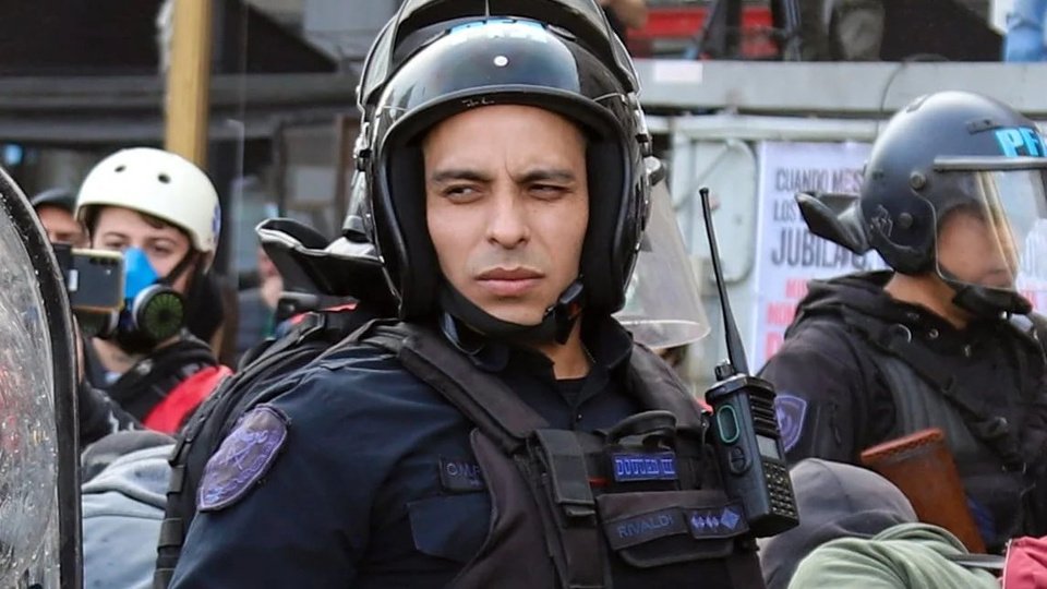 Piden elevar a juicio oral el caso del policía que gaseó a una nena de 10 años | Se trata del efectivo de la Federal, Cristian Rivaldi