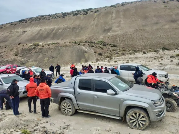 Refuerzan el operativo para encontrar a la pareja desaparecida en Comodoro