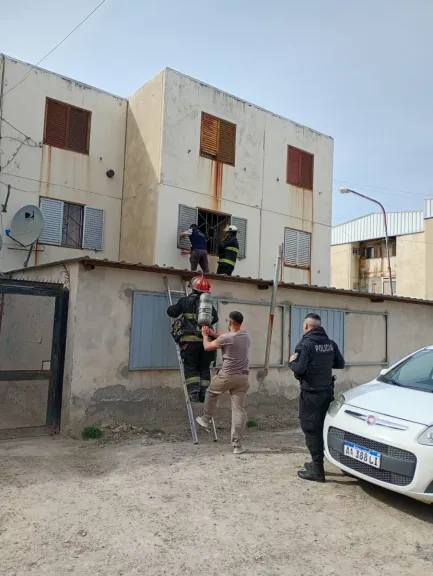 Rescataron a una abuela que llevaba un mes en estado de abandono en Comodoro