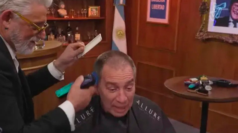 Santilli, sin pelo y con aspiraciones | El diputado se postuló para la gobernación bonaerense