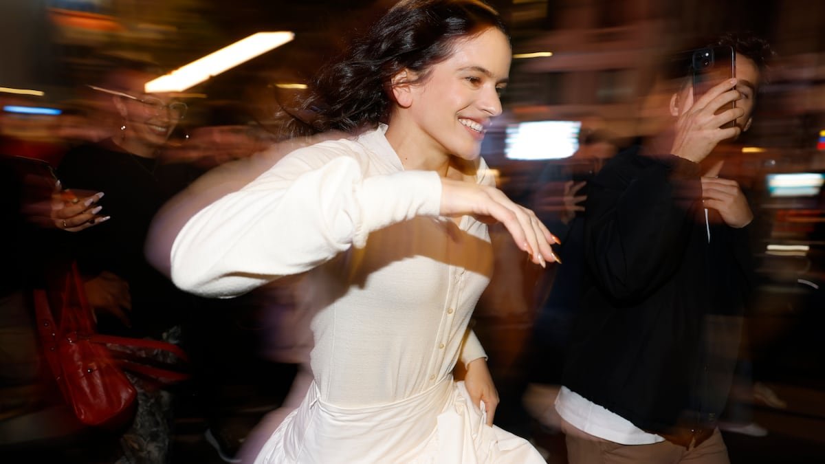 Todo lo que Rosalía contó en su primera entrevista tras anunciar ‘LUX’ | Entretenimiento en Estados Unidos