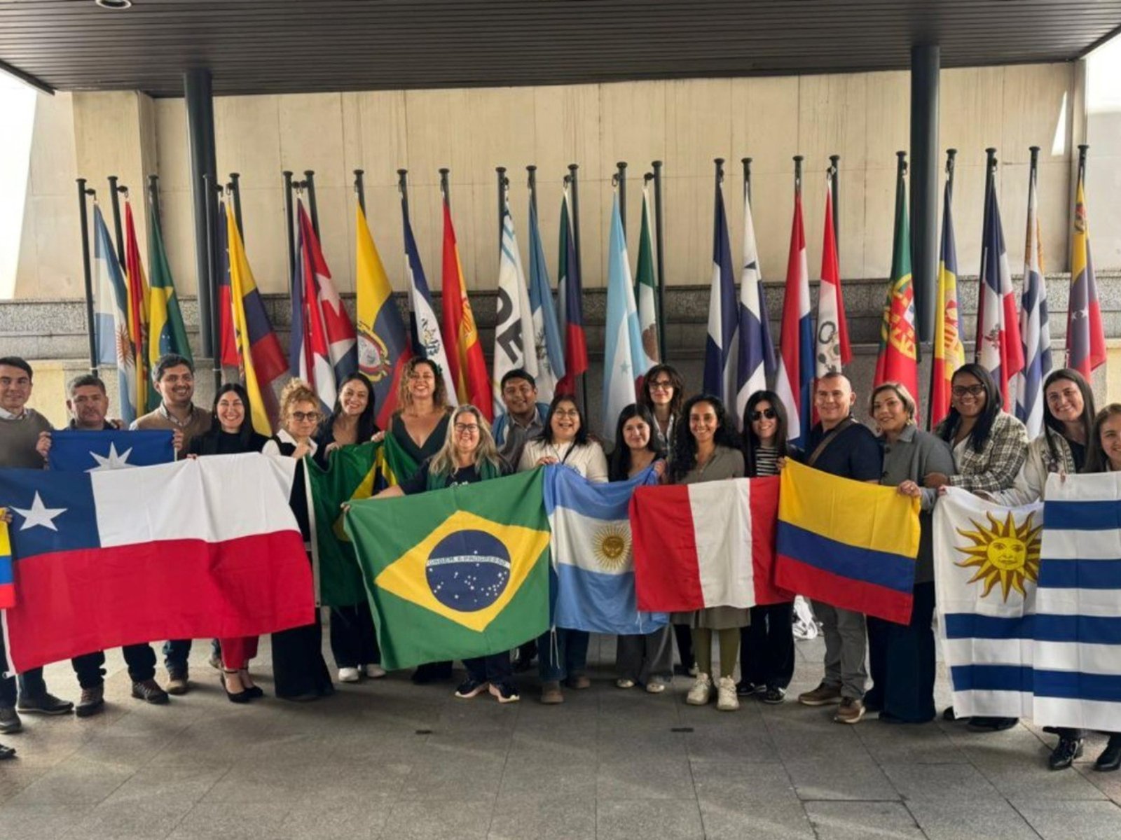 Tres docentes representaron a la Argentina en un encuentro en España que combinó innovación con inclusión