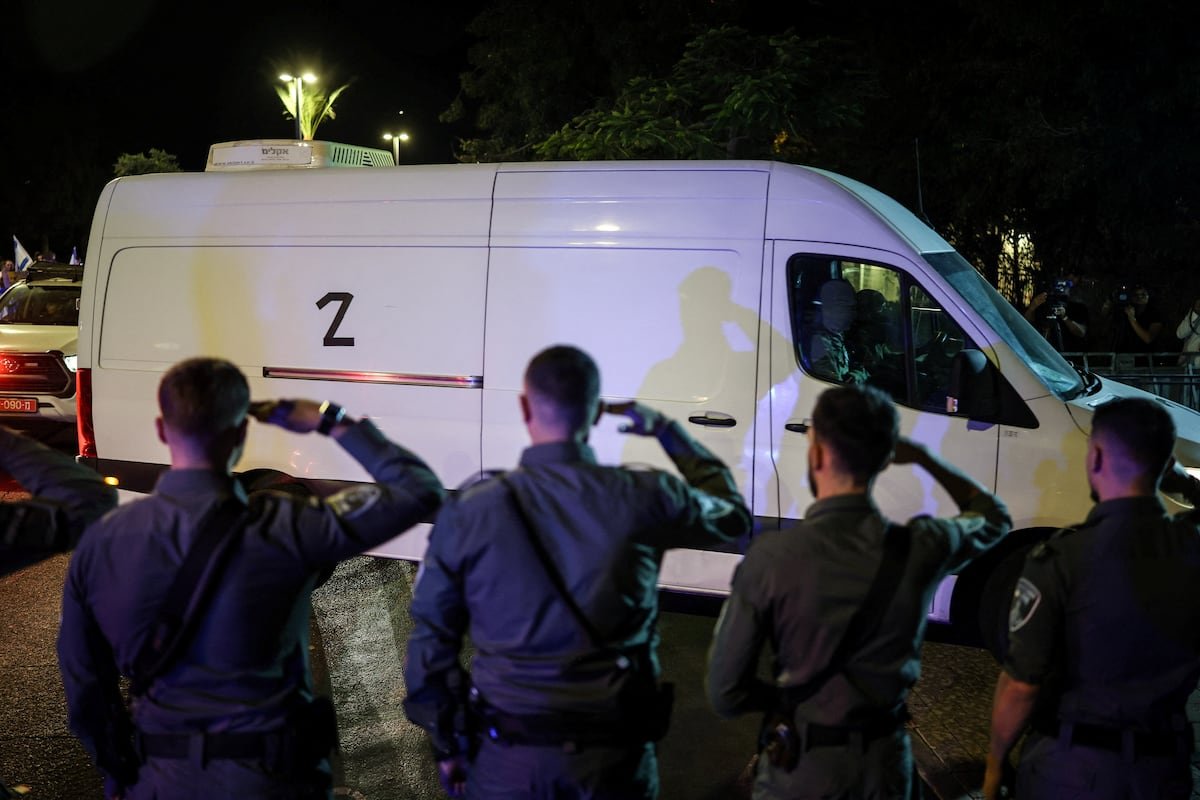 Última hora del acuerdo en Gaza, en directo | Israel confirma la identidad de dos de los cuatro cadáveres de rehenes entregados por Hamás | Internacional