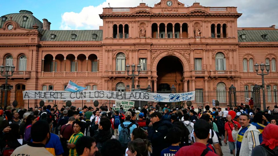 Un escenario de creciente inestabilidad social | Se presentó el primer Índice de Riesgo Político en la Argentina