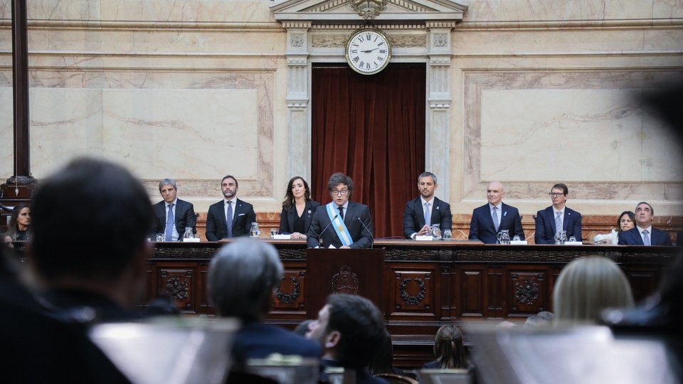 Viento de cola político para recortar derechos | El Gobierno anunció que enviará la reforma laboral al nuevo Congreso 
