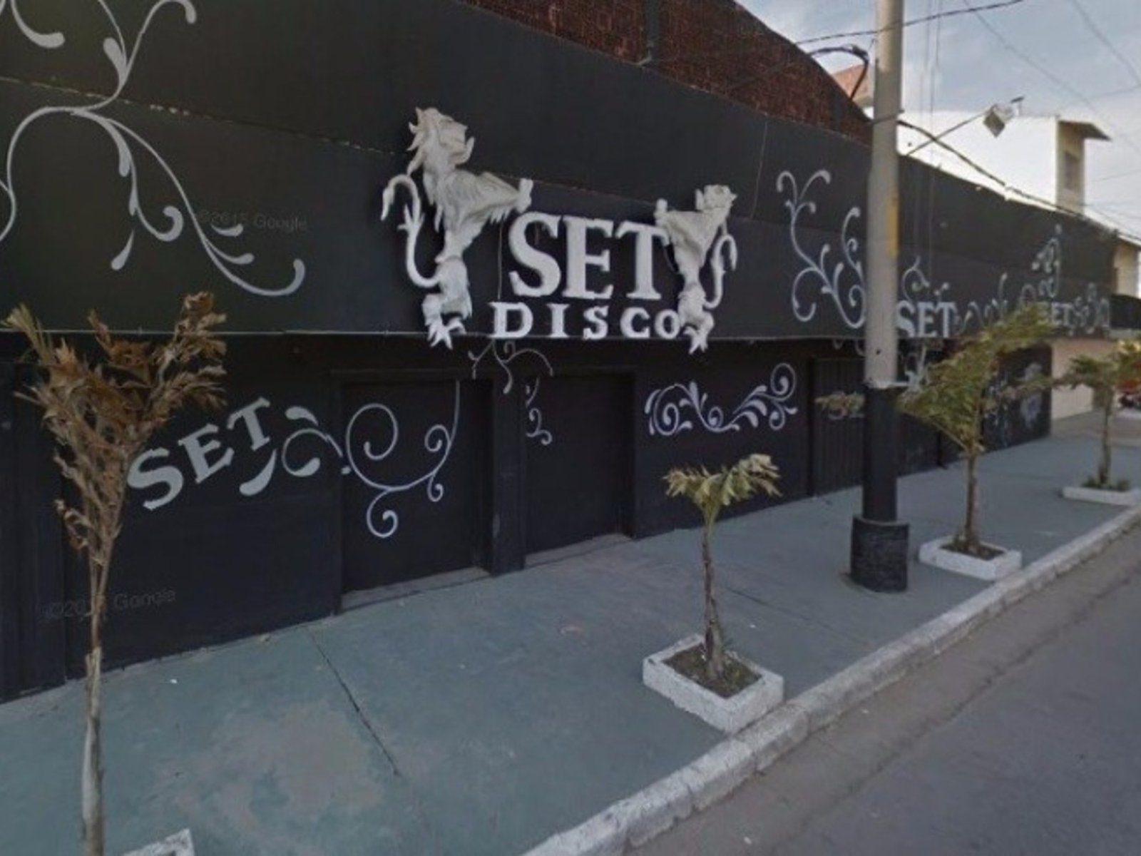 acusan a futbolistas de un club local