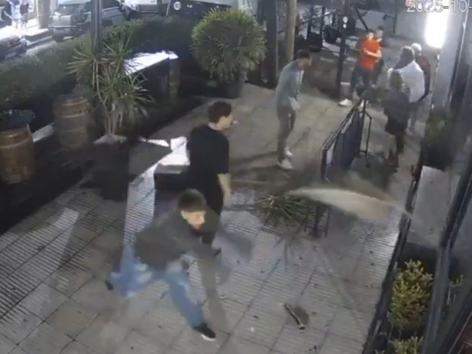 el boliche de Lanús donde se desató una batalla campal anunció su cierre