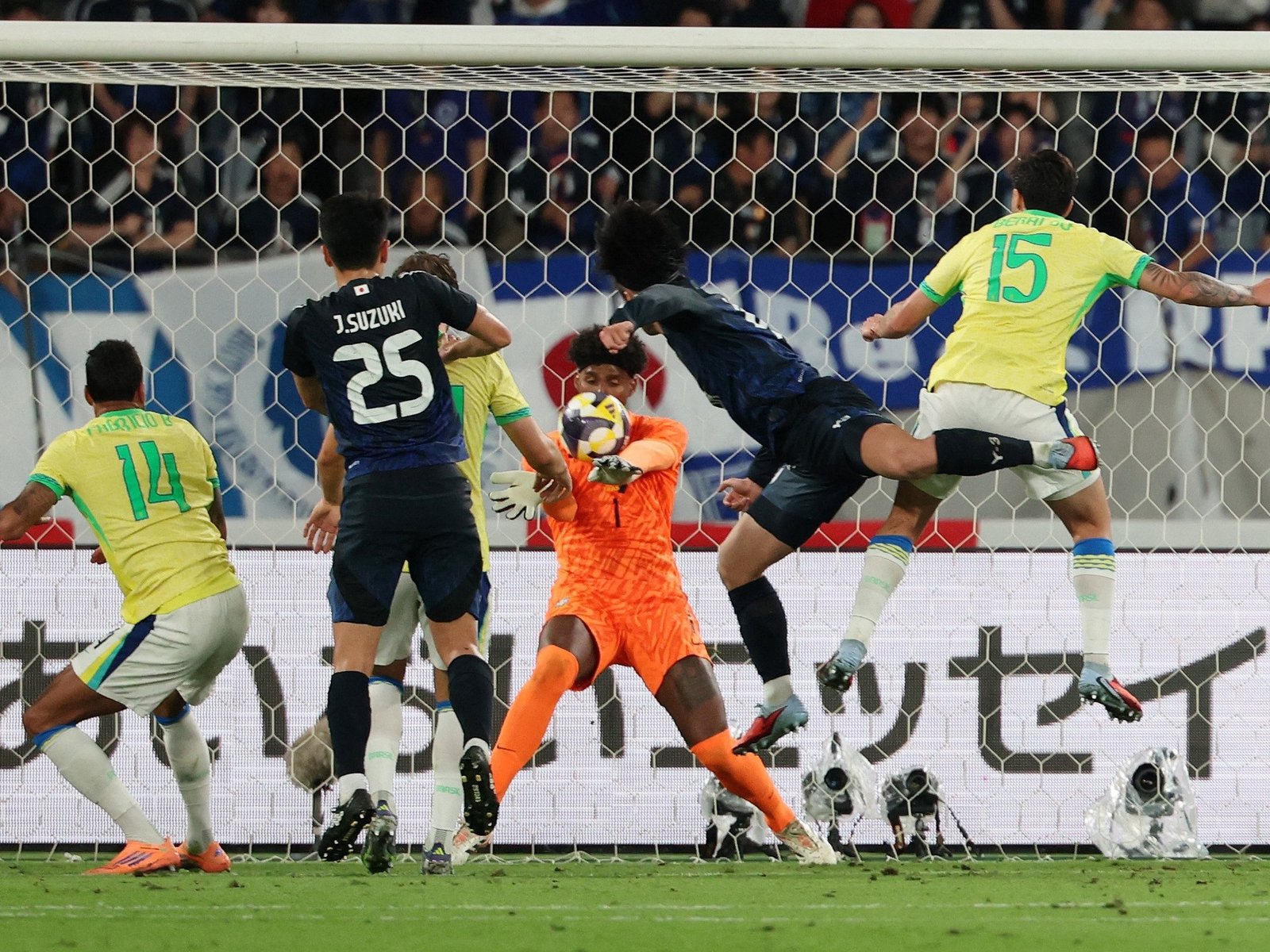 perdía 0-2 en Tokio y le ganó por primera vez en la historia