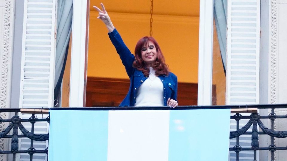 "Este domingo es Milei y el ajuste permanente o la Argentina": el mensaje de Cristina Kirchner antes de las elecciones