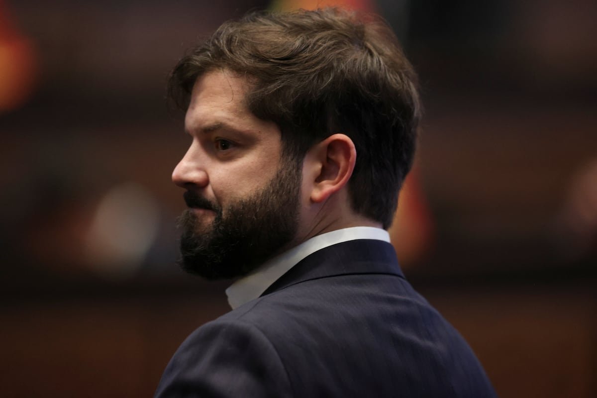 Boric saluda fríamente a Milei en el cambio de mando de Bolivia