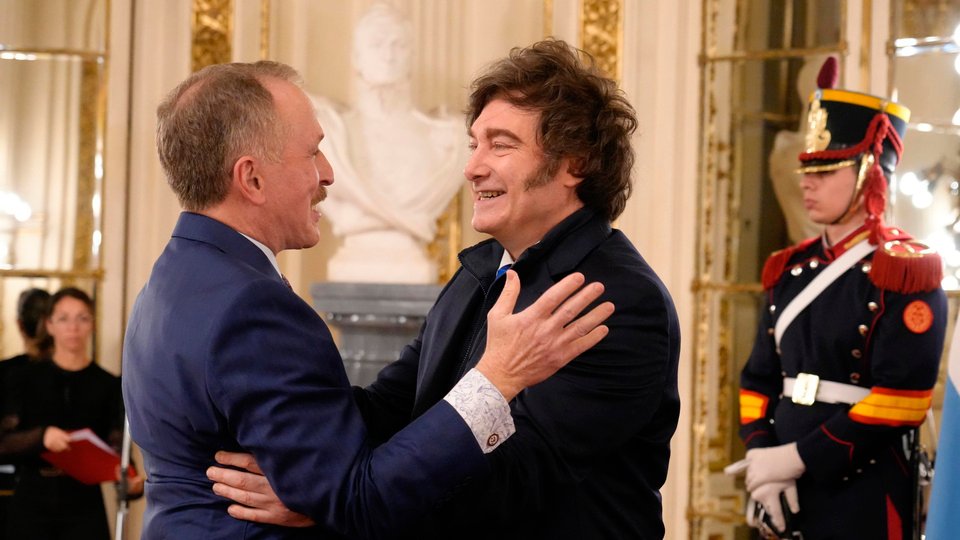 Con Lamelas antes de viajar a Estados Unidos | Javier Milei se reunió a solas con el embajador yanqui