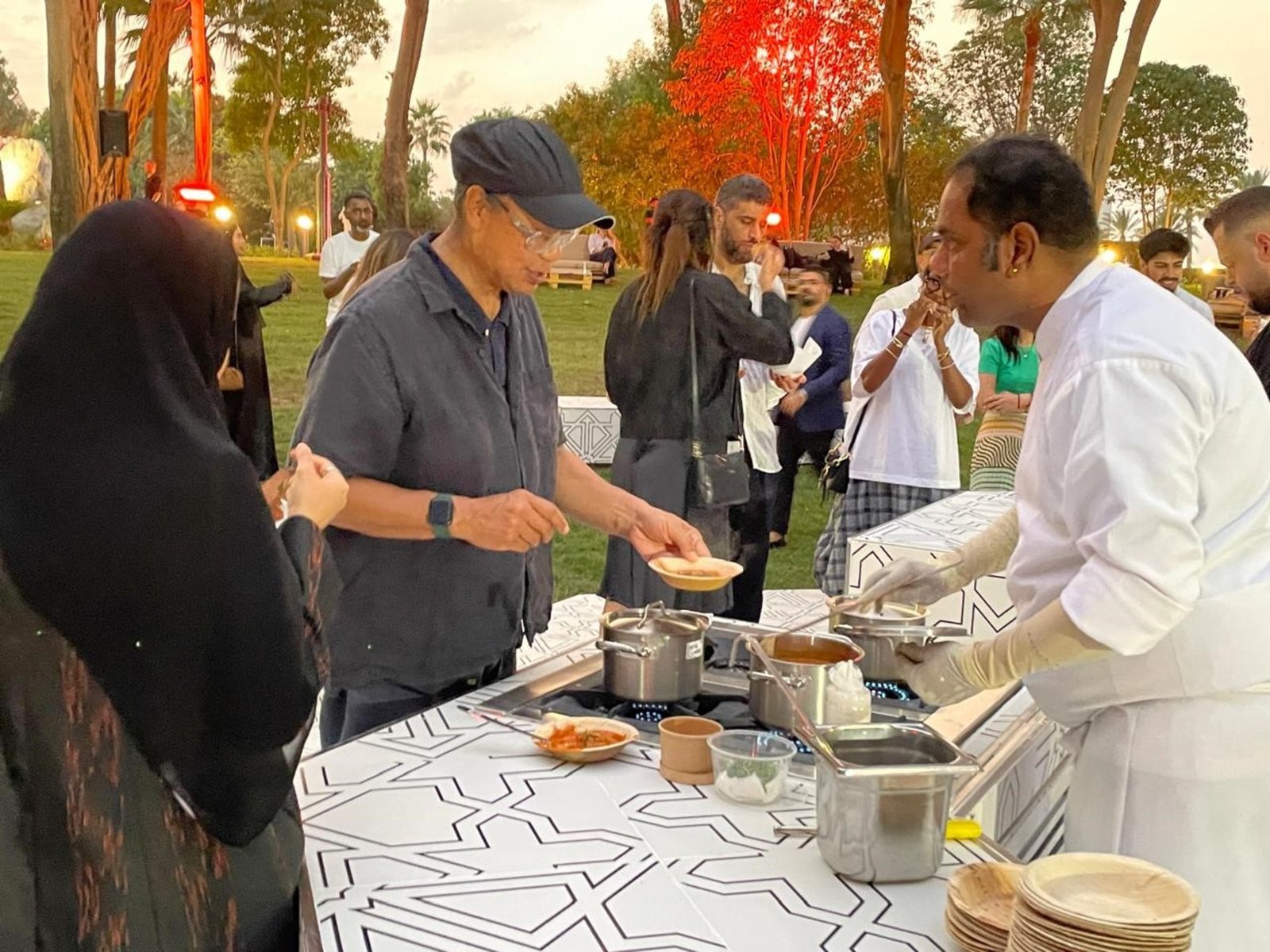 Con un horno comunitario del “porteño” Rirkrit Tiravanija, se presentó Rubaiya Qatar 2026