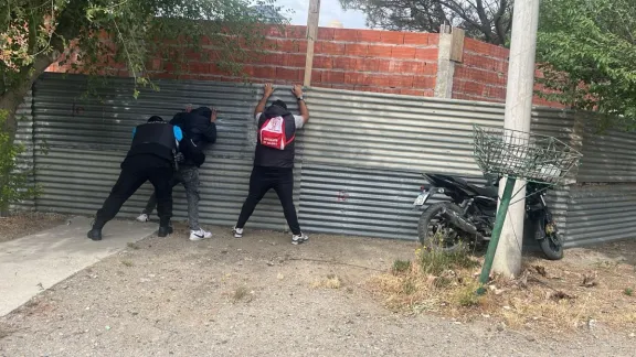 Detienen a dos hombres por un robo en grado de tentativa