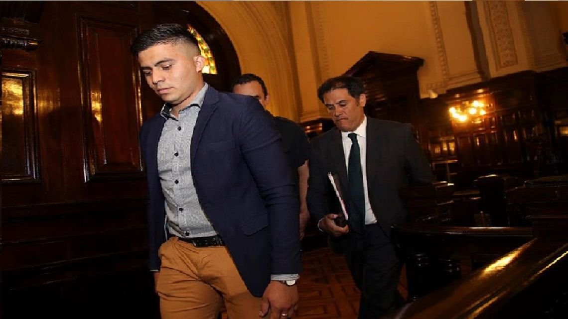 Detienen al policia que disparó contra Lucas Cabello