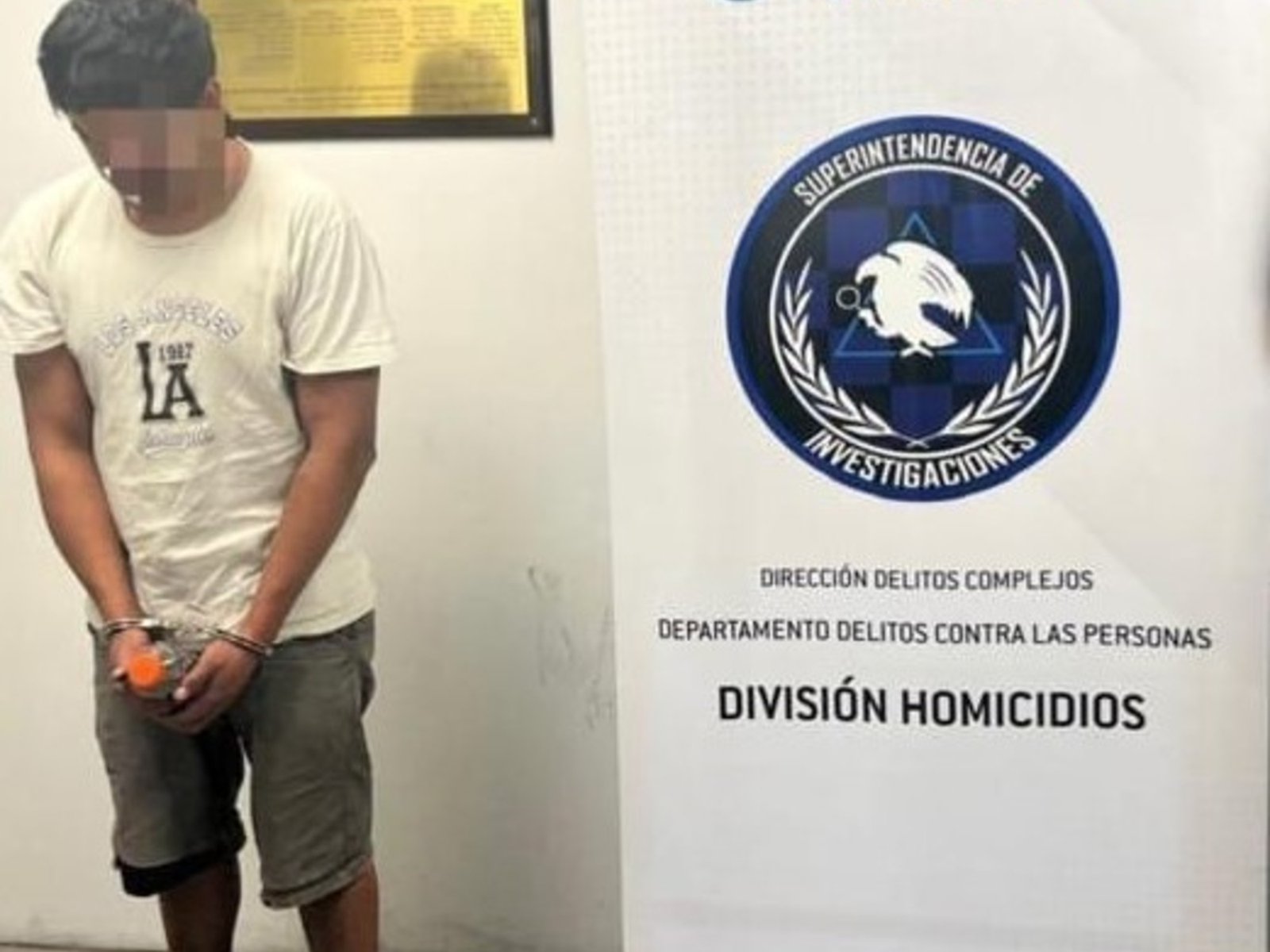 Detuvieron a dos hombres que robaron, golpearon y maniataron a una jubilada y prendieron fuego su casa en Villa Lugano