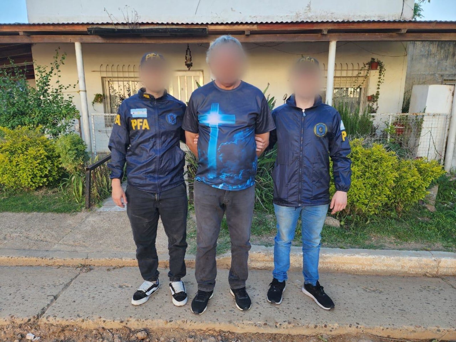 Detuvieron a un hombre que violó a su hija durante casi 30 años y tuvo dos hijos con ella