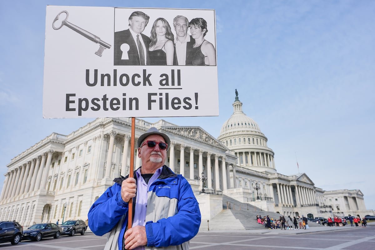 El Senado acuerda por unanimidad enviar sin cambios la ley de los papeles de Epstein a Trump para que la firme | Internacional