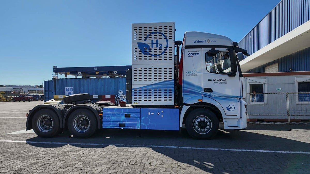 El primer camión de larga distancia impulsado por hidrógeno verde ya rueda en Chile, pero enfrenta barreras para operar | América Futura