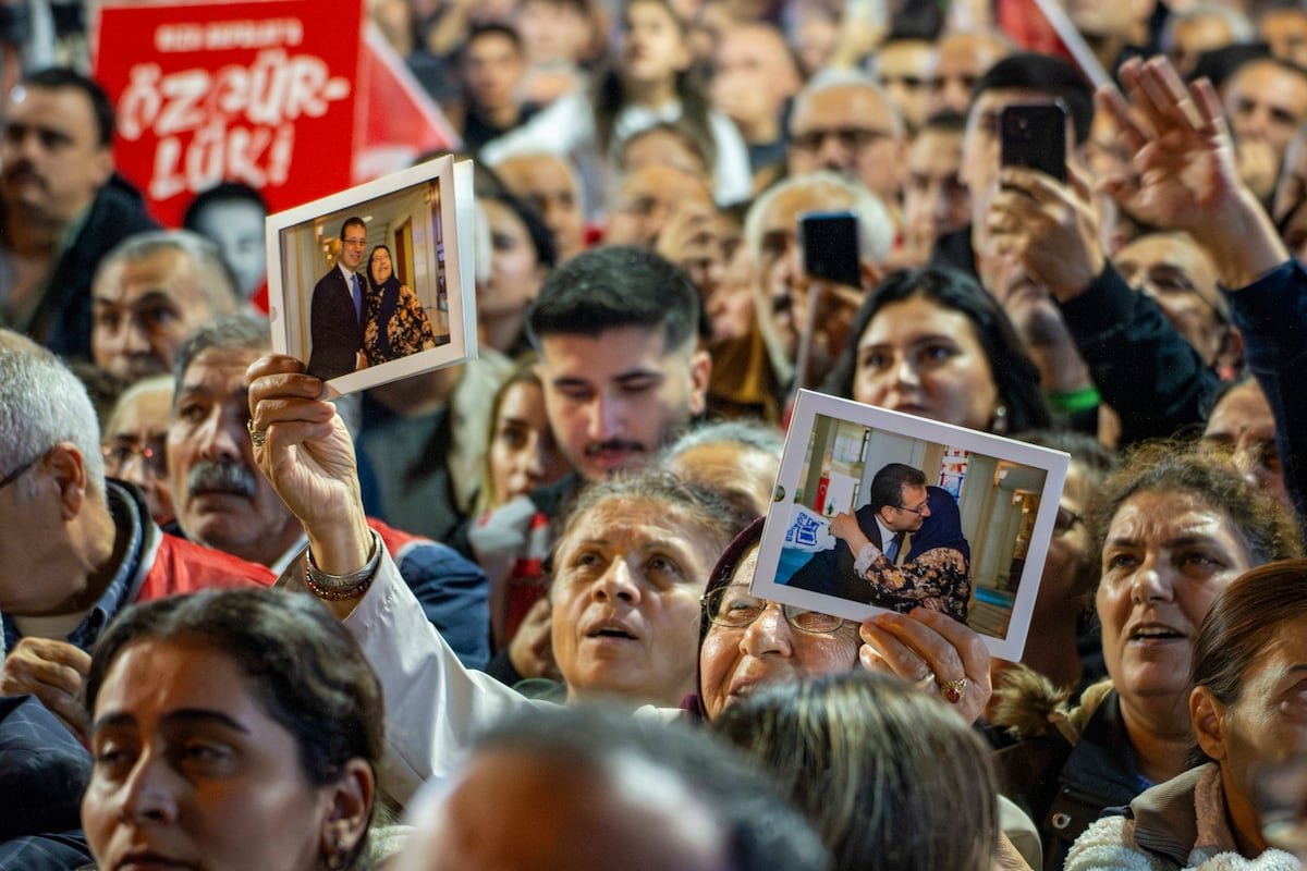 El principal rival de Erdogan, Ekrem Imamoglu, se enfrenta a 2.352 años de cárcel | Internacional