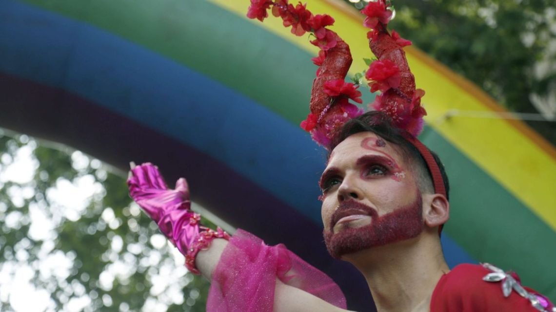 Galería de fotos de la Marcha del Orgullo 2025: las calles desbordan de colores y reclamos
