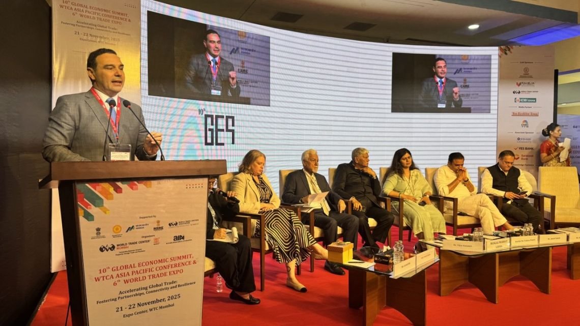 Gira por India: Corrientes busca duplicar su forestación para atender la demanda maderera