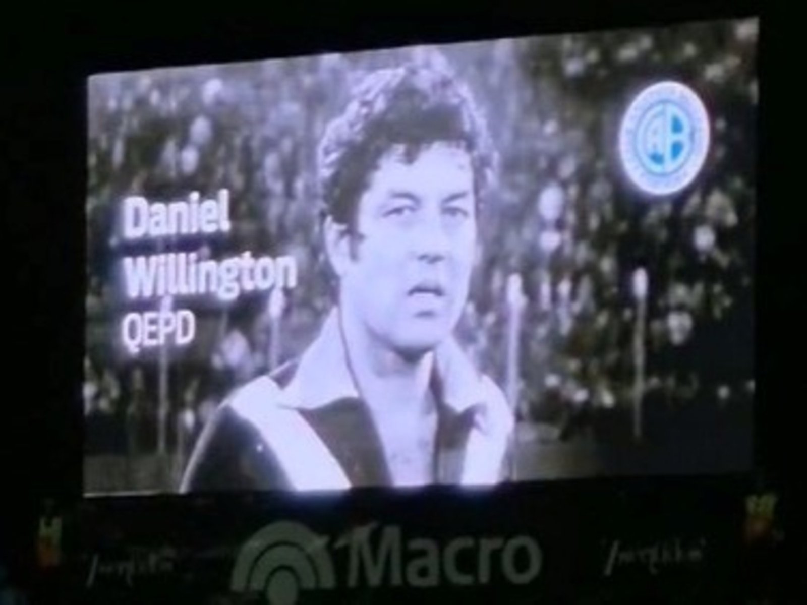 Gran gesto: el minuto de silencio de Belgrano por el fallecimiento de Willington, ídolo de Talleres :: Olé