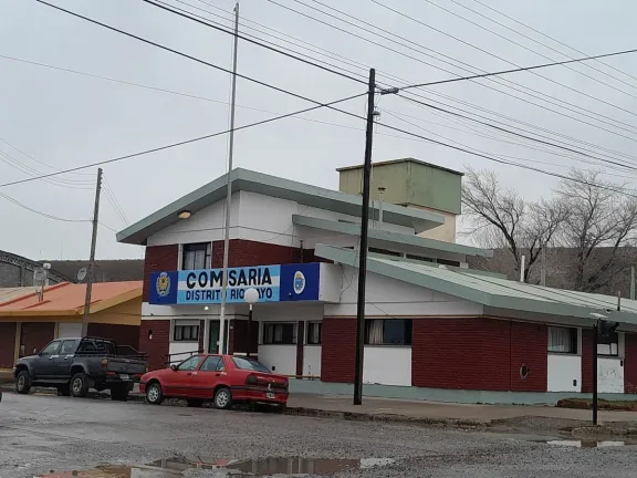 Imputan a un hombre por ataque con cuchillo y daño a la propiedad