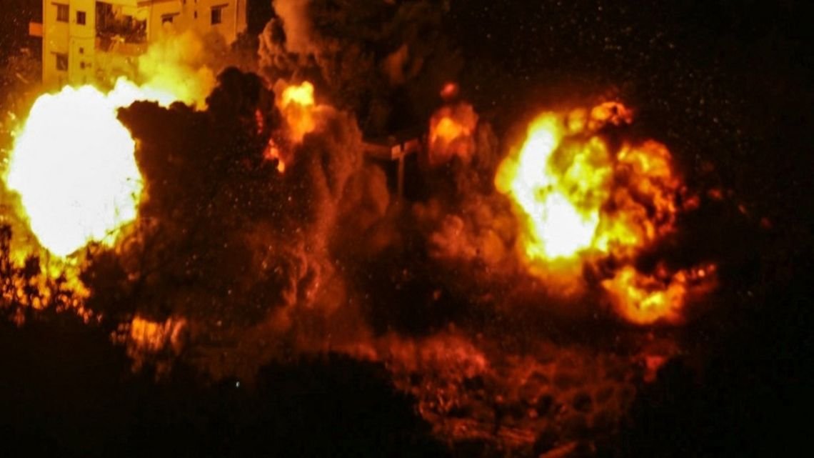 Israel afirma haber matado al jefe militar de Hezbolá y crece la tensión en Beirut