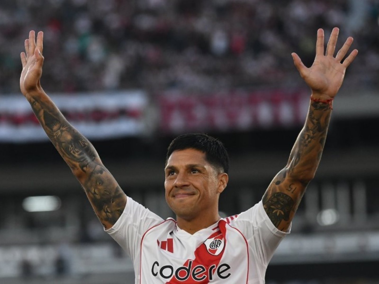 La fría despedida de River a Enzo Pérez