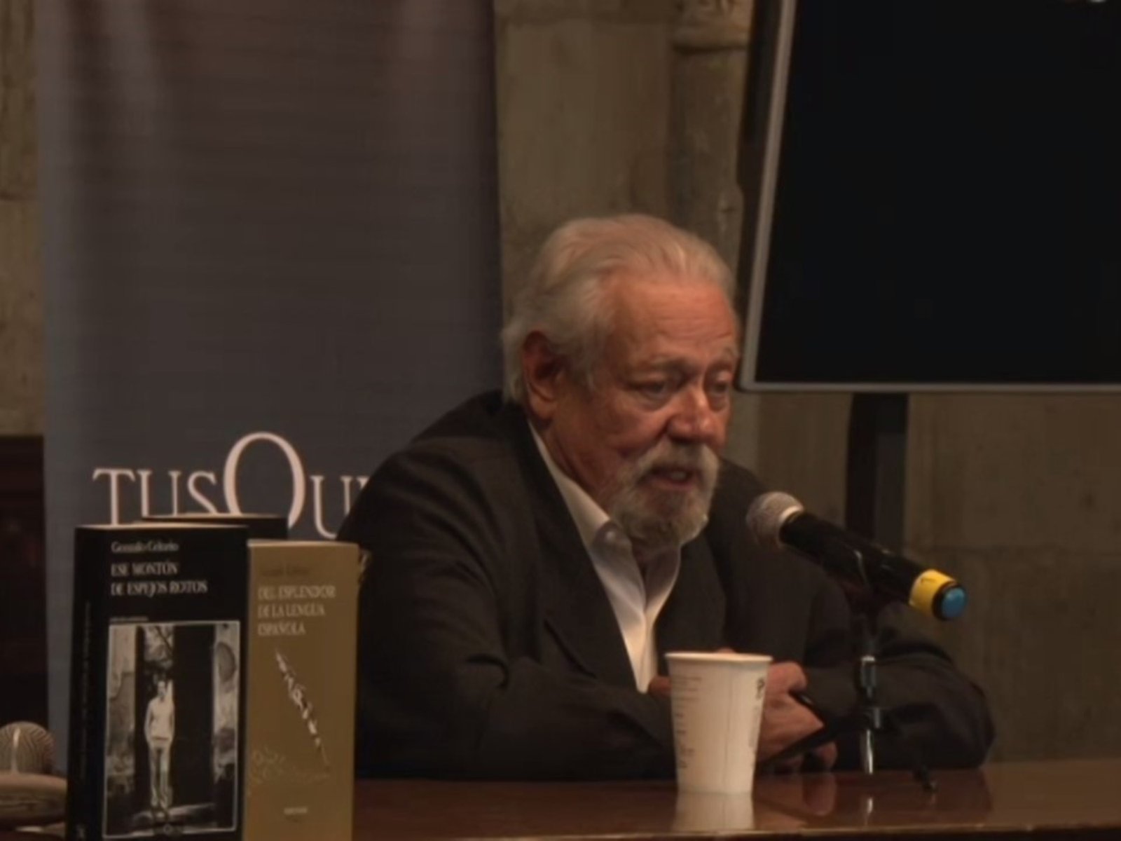 “La literatura refleja la realidad, pero también la exorciza”