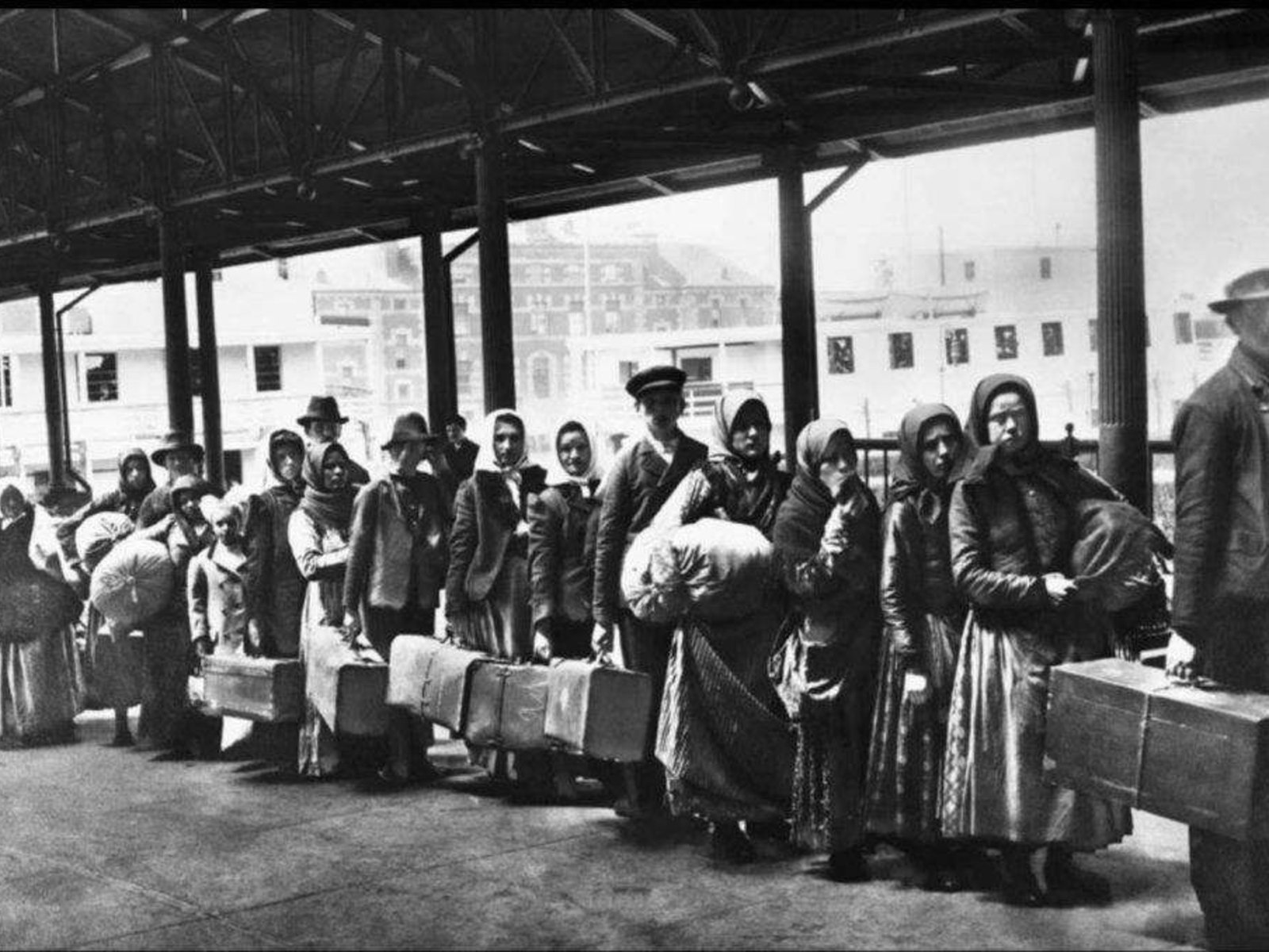 La memoria del exilio español en Latinoamérica sigue viva 50 años después de la dictadura