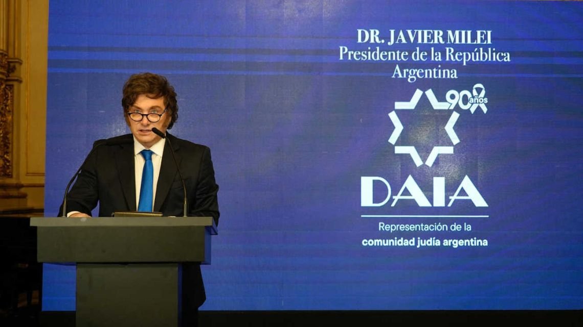 Milei habló en la DAIA y apuntó contra el kirchnerismo: «Pactaban con Irán para encubrir atentados terroristas en suelo argentino»