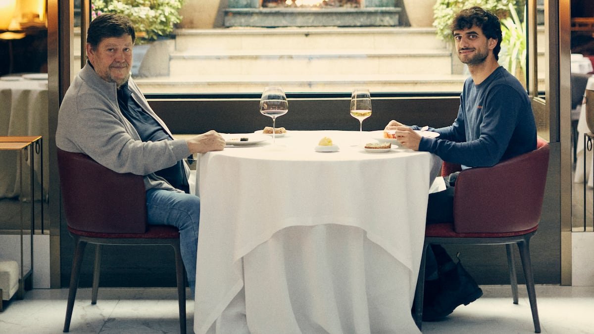 “No se me ocurre darle un azote a un filete antes de cocinarlo”: Un veterano de la gastronomía come con un cocinero de Instagram | EL PAÍS Semanal