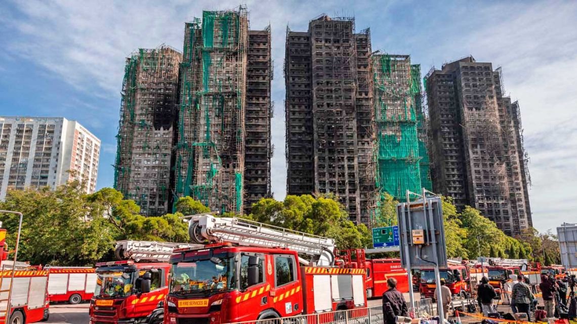 Nueve detenidos por el incendio en Hong Kong que dejó 128 muertos