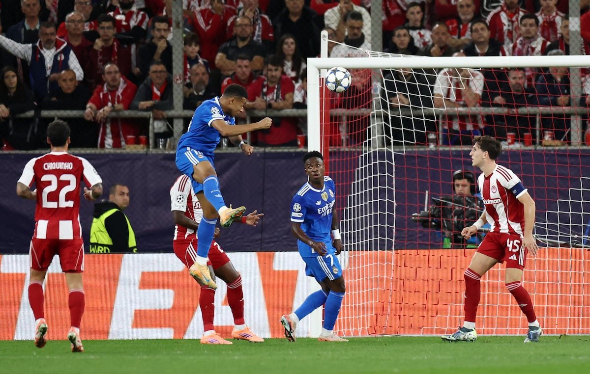 Olympiacos – Real Madrid en directo|Cuatro goles de Mbappé dan la victoria al Madrid en la Champions ante un Olympiacos que se resistió hasta el final | Fútbol | Deportes