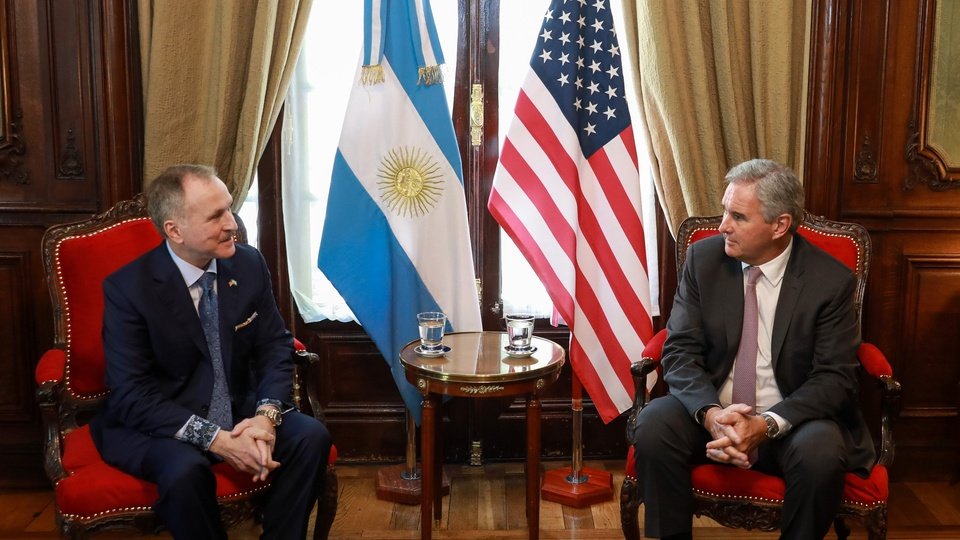 Peter Lamelas asumió como embajador de Estados Unidos en Argentina | Una bienvenida con mensaje político 