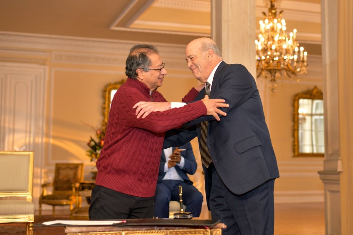 Petro da marcha atrás y ya no llamará a consultas a su embajador en Estados Unidos