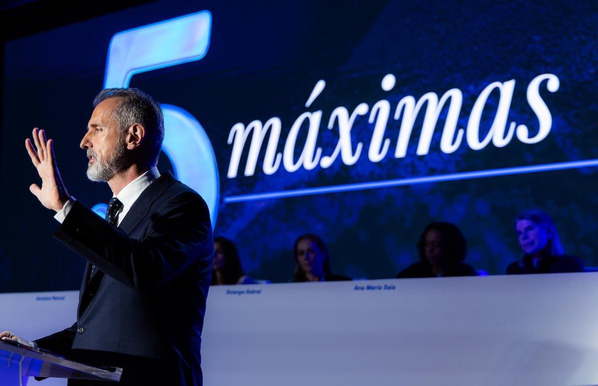 Telefónica sufre una caída histórica del 13% ante el pesimismo de los analistas | Mercados Financieros