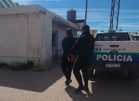 Tenía pedido de captura y lo detuvieron en medio de un control