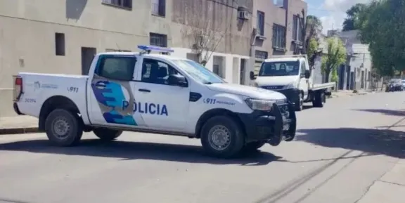 Tragedia en Azul: Motociclista pierde la vida tras colisión con un camión