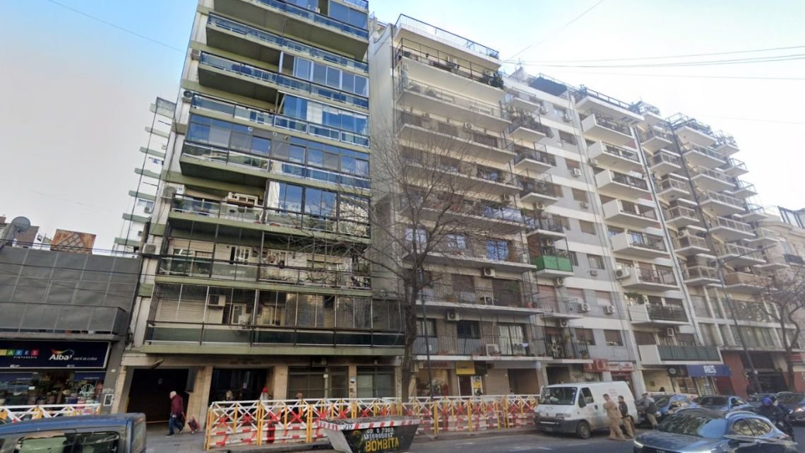 Trágico incendio en un edificio de Palermo: una mujer murió y otras cinco personas resultaron heridas