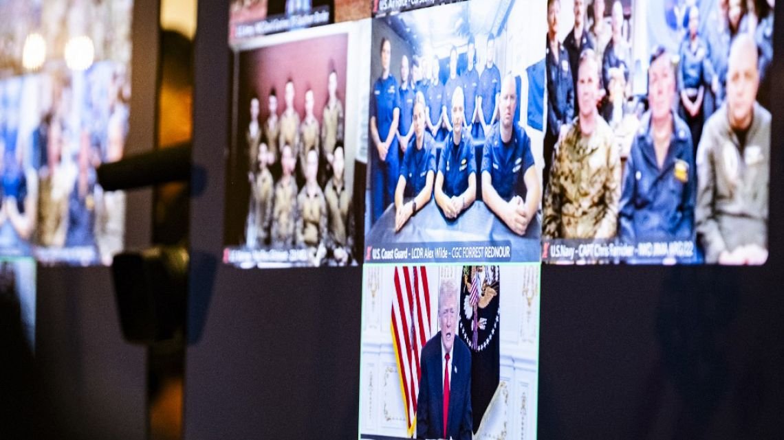 Trump, con militares: «Las operaciones por tierra contra el narcotráfico comenzaran muy pronto»