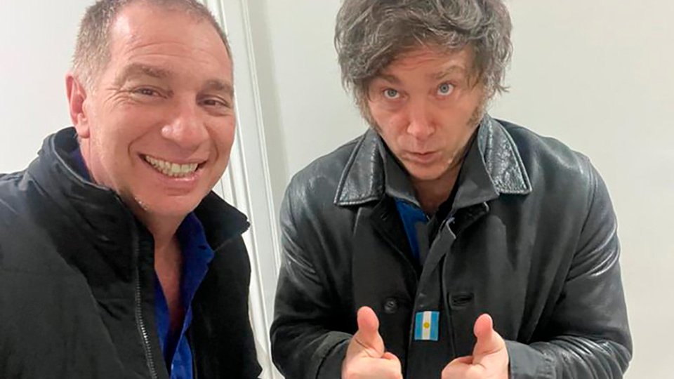 Un histórico saltimbanqui para dotar de más «casta» al gabinete | Milei designó a Santilli al frente del Ministerio de Interior