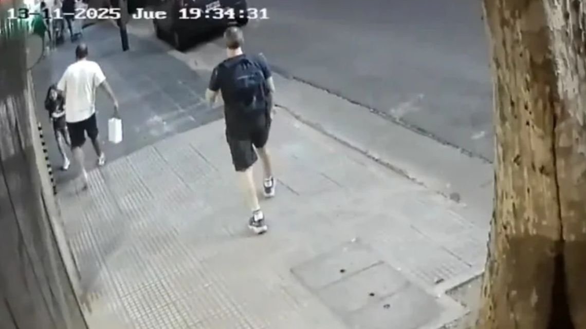 Un joven con carnet de discapacidad pateó a una nena de 7 años en Palermo