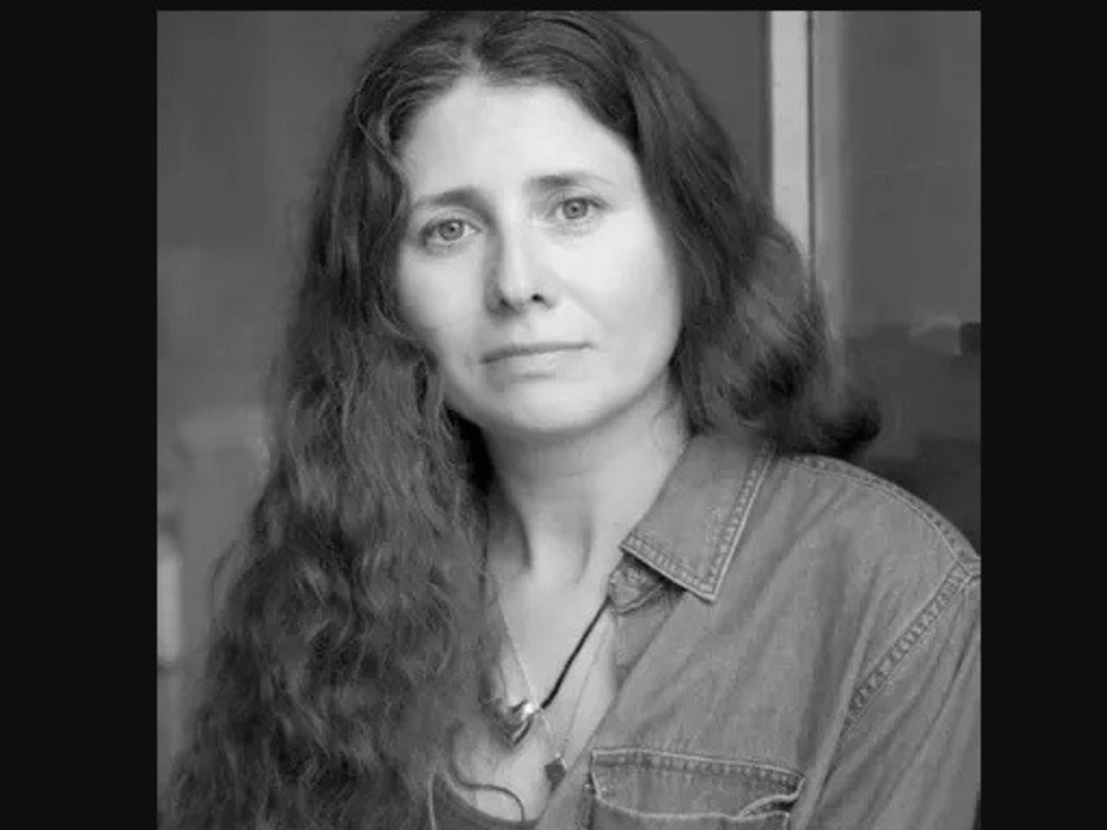 «Veo primero las cicatrices de las personas porque tengo muchas propias»