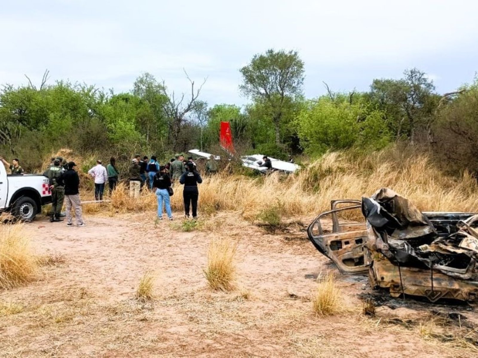 el insólito detalle que descubrió a los pilotos que estrellaron una avioneta con droga en Salta