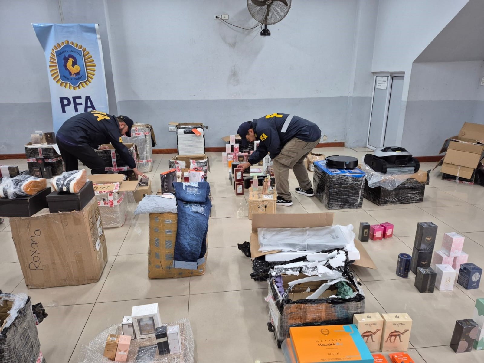 hallaron perfumes, cremas, zapatillas y anabólicos