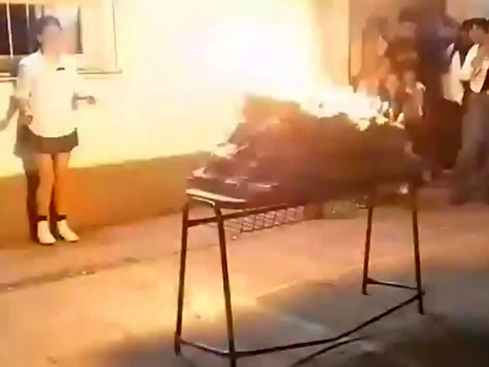 hallaron un elemento prohibido en el «volcán» que hirió a 17 personas