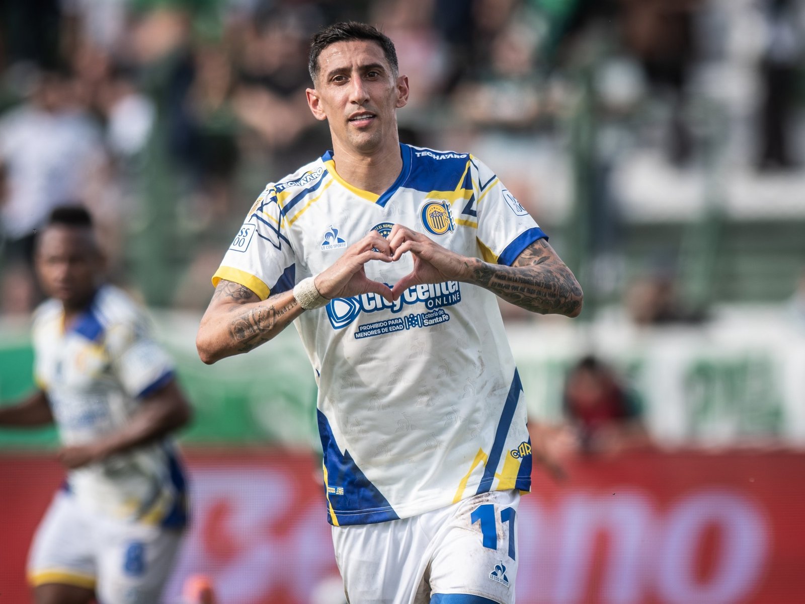 la Liga Profesional coronó campeón al equipo de Ángel Di María por haber sido el mejor de la tabla anual