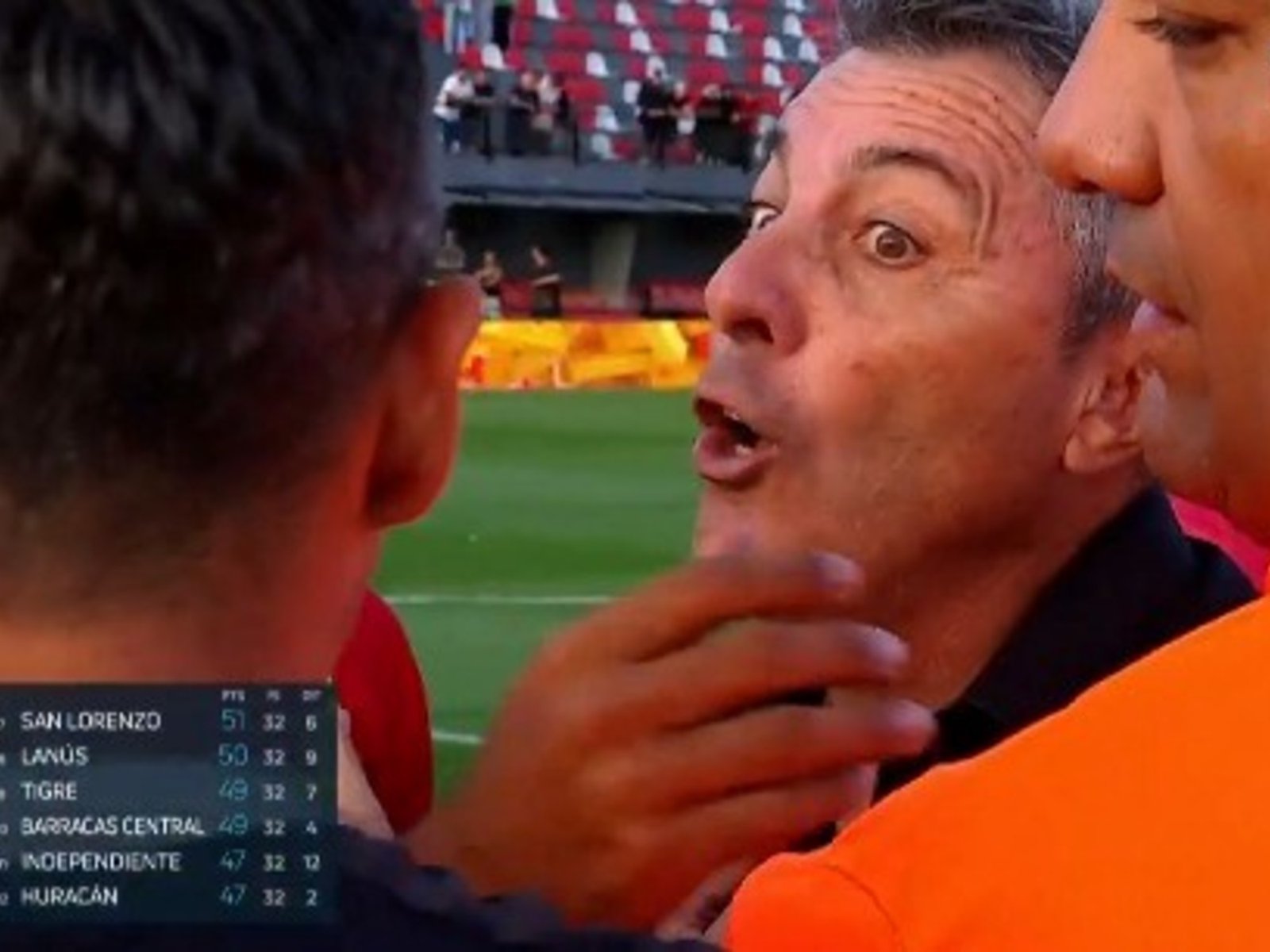 la amenaza del árbitro Gariano a Kudelka tras el polémico Barracas-Huracán